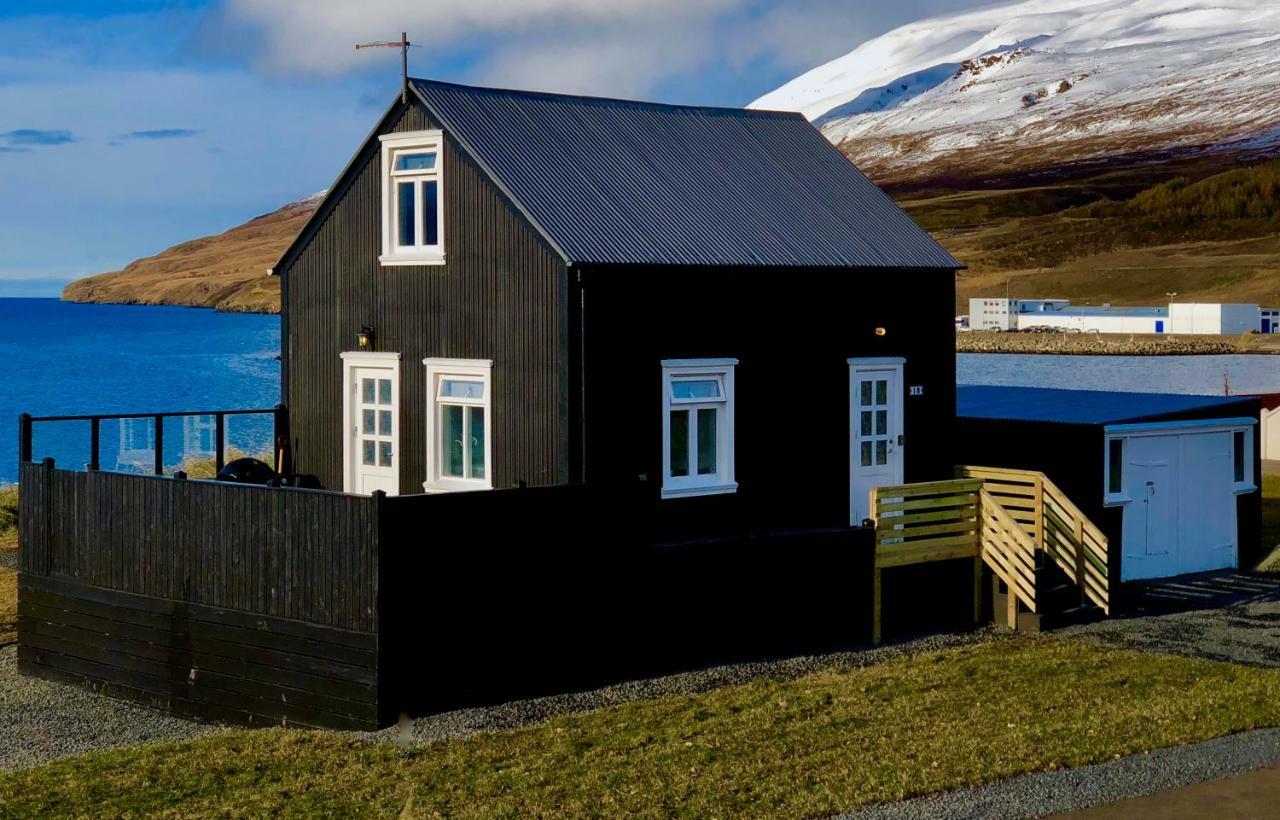 Vellir Grenivik Home With A View ภายนอก รูปภาพ